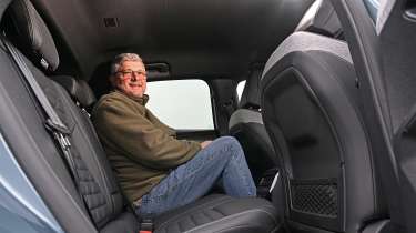 Peugeot E-3008 GT long termer - Chris Rosamond testing rear seats